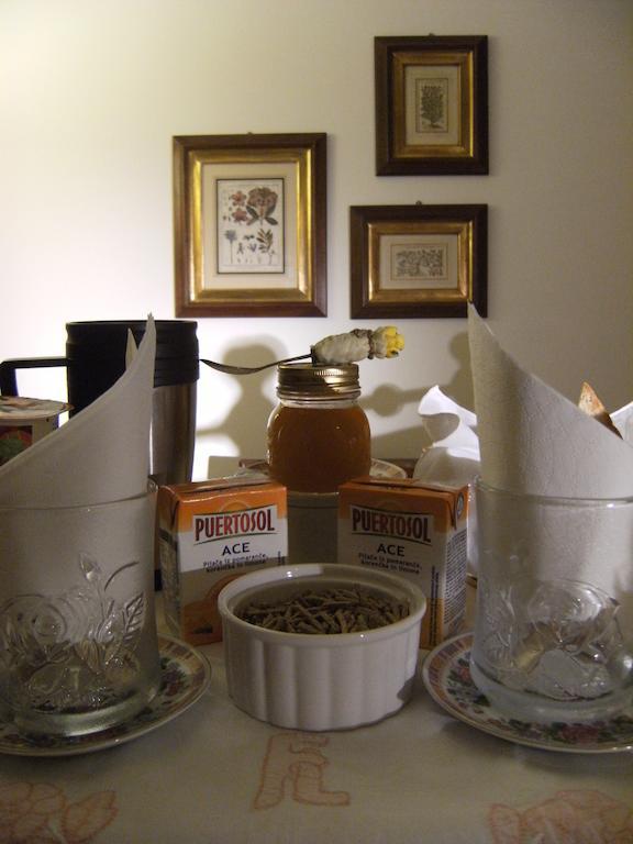 كالياري Elizabeth B&B الغرفة الصورة